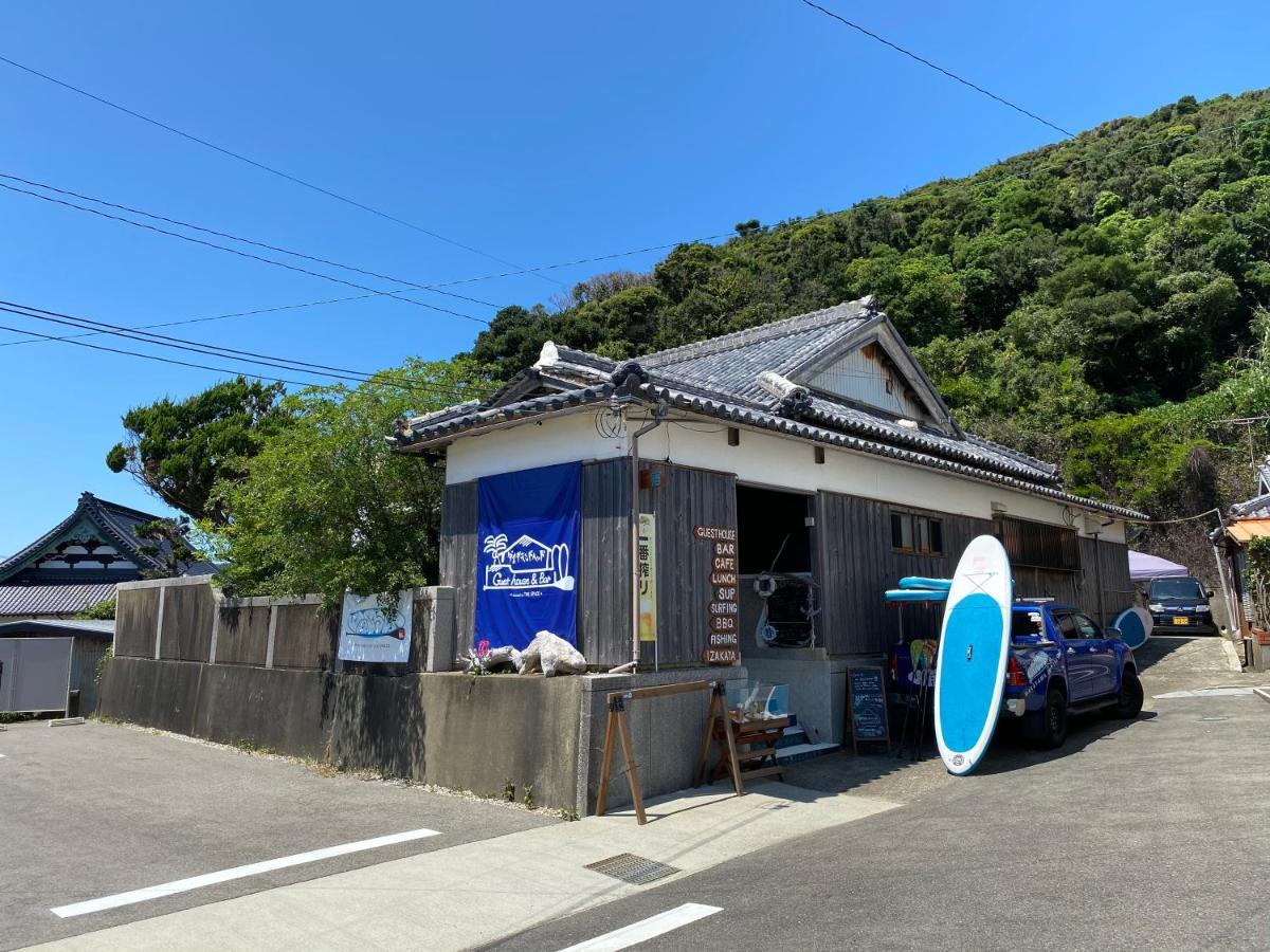 Guest House & Bar Diamond Head Mihana Exterior photo